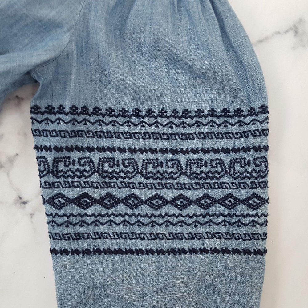 GAP 1969 Chambray Embroidered Off The Shoulder Top - Picture 5 of 8